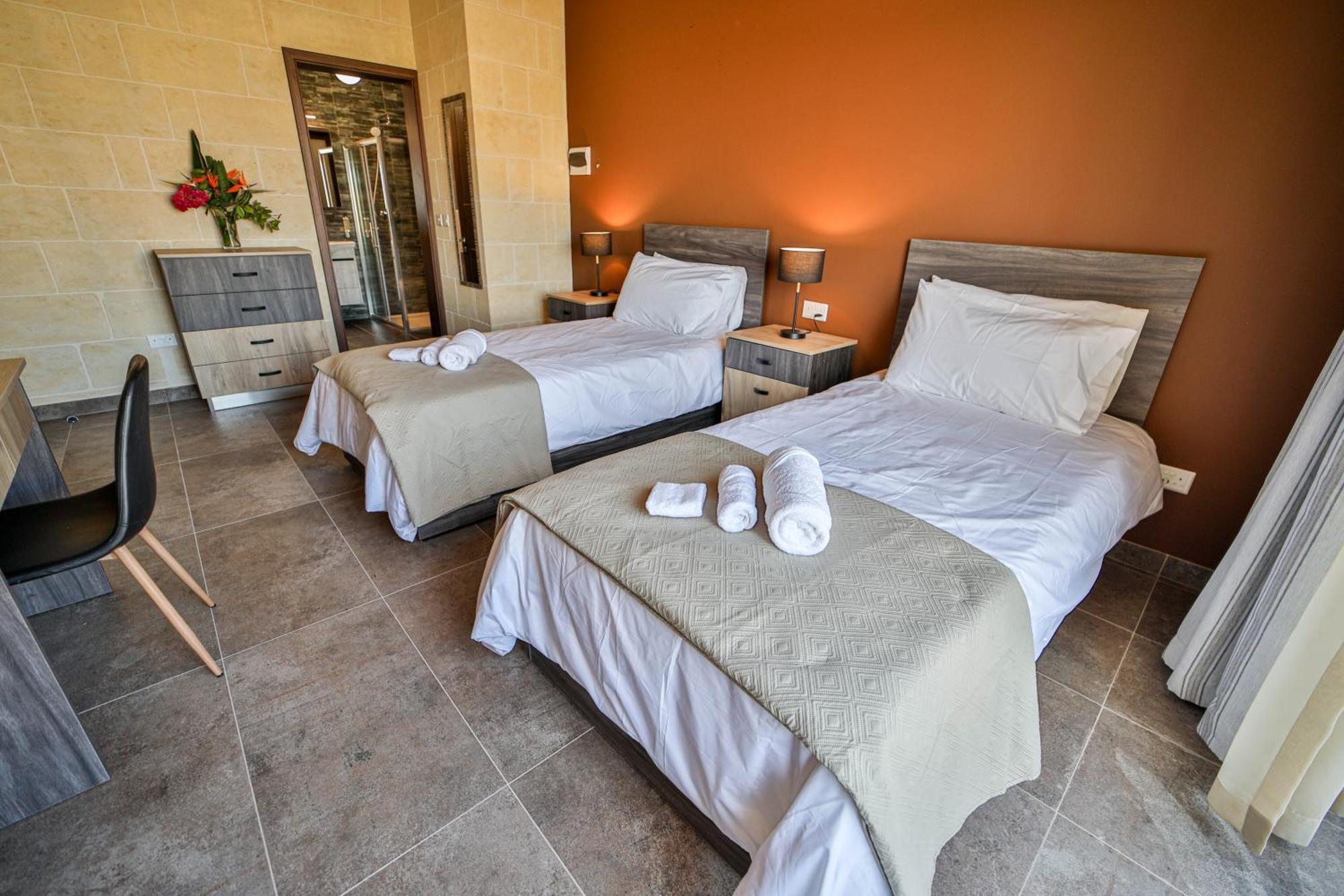 49 Sunrise Lodge Għajnsielem Dış mekan fotoğraf